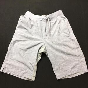 Lululemon Men’s Heather Gray Drawstring Athleisure Activewear BREAKER Shorts
